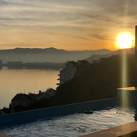 Villa Elegant: Seaside Retreat With Private Pool In Cullera Faro de Cullera